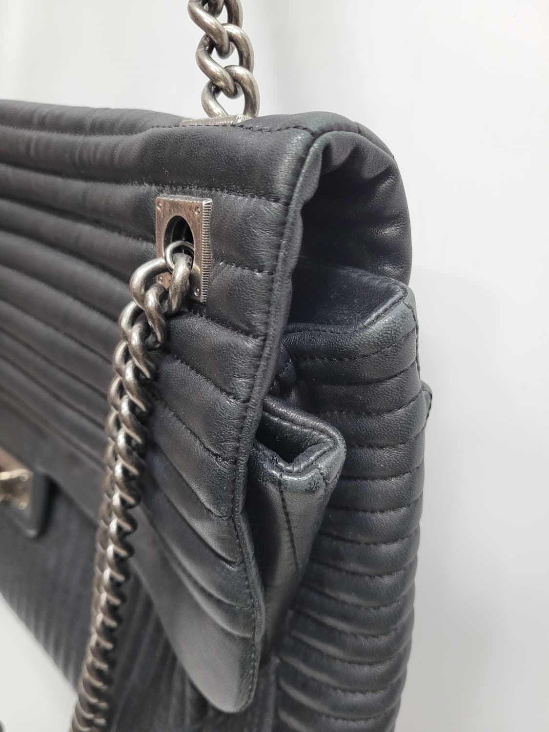 TIME 타임 마틀라쎄 퀼팅 램스킨 체인 숄드백 / 양가죽 블랙
 상품이미지3