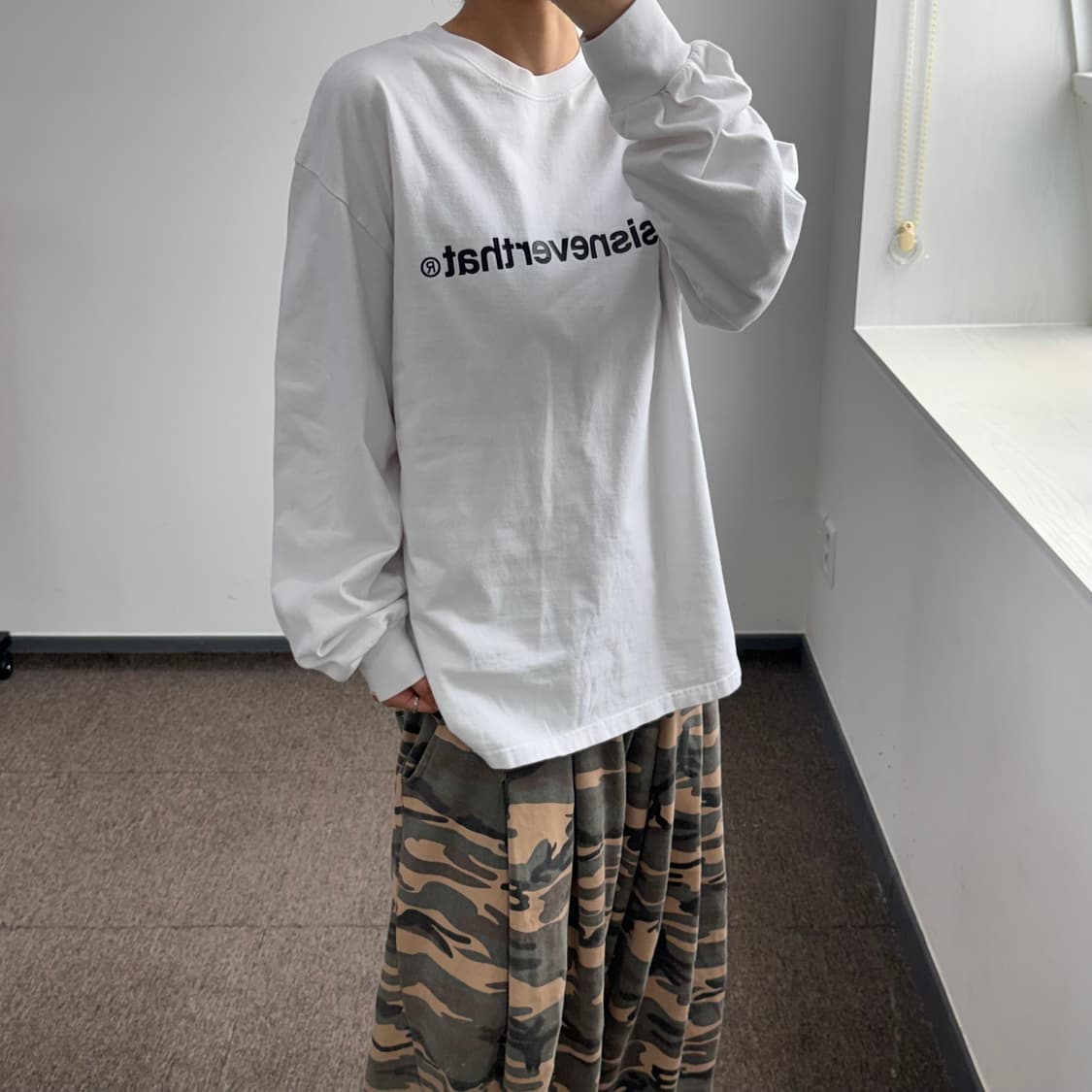 Thisisneverthat 디스이즈네버댓 로고 화이트 롱슬리브  상품이미지2