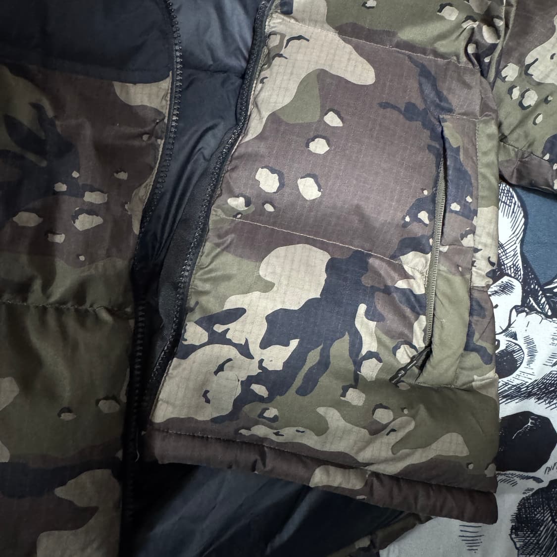 노스페이스 카모 패딩 100L사이즈 상품이미지6
