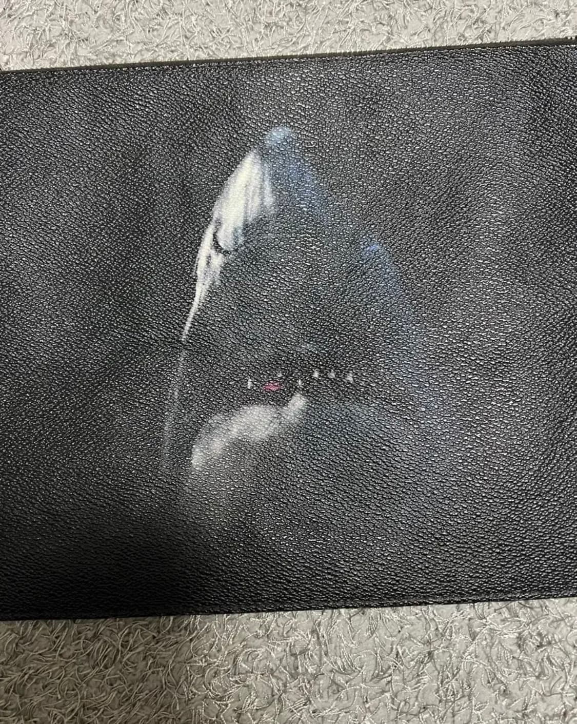 Givenchy 샤크 클러치백 상품이미지2