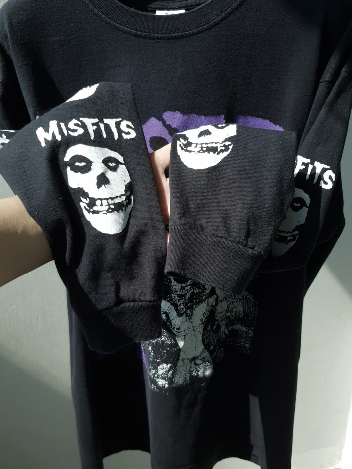 00s Misfits "Wolfs Blood" print L/S 상품이미지9