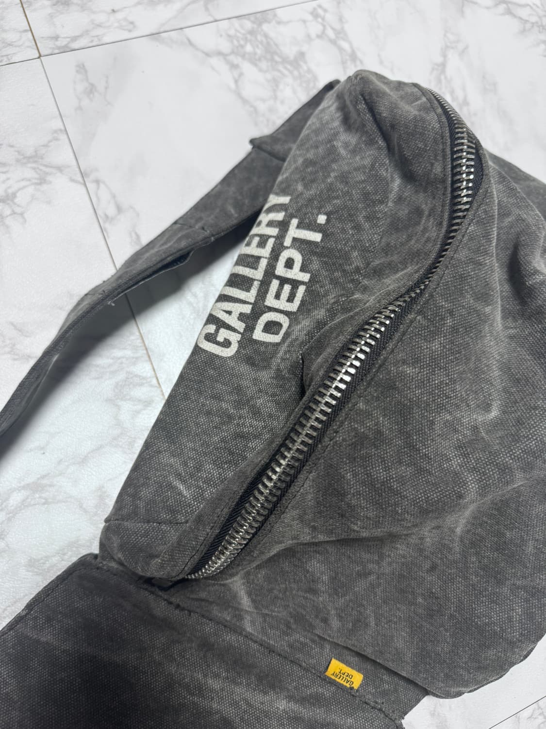 [S급 새상품급] 갤러리디파트먼트 트래블 색 상품이미지1