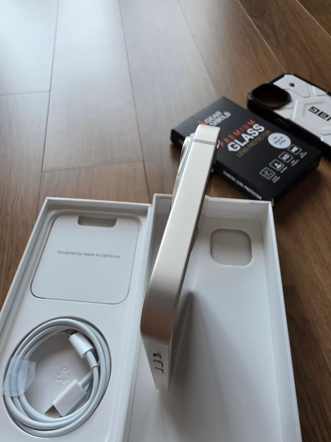 [특A급] 아이폰 14 풀박스+UAG 정품케이스 상품이미지4