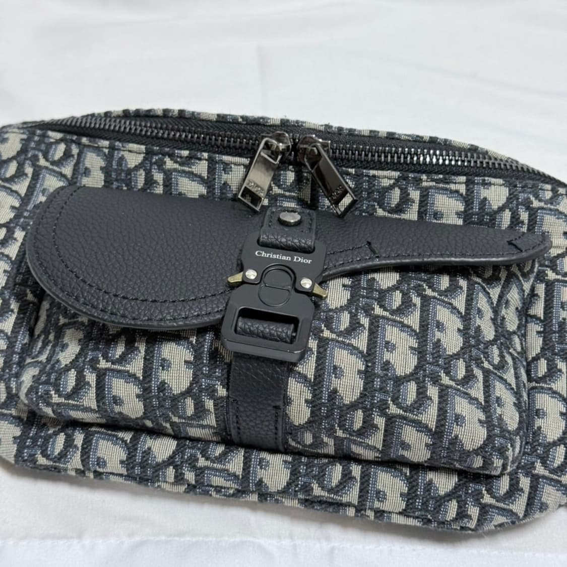 디올 오블리크 새들 벨트백 상품이미지4