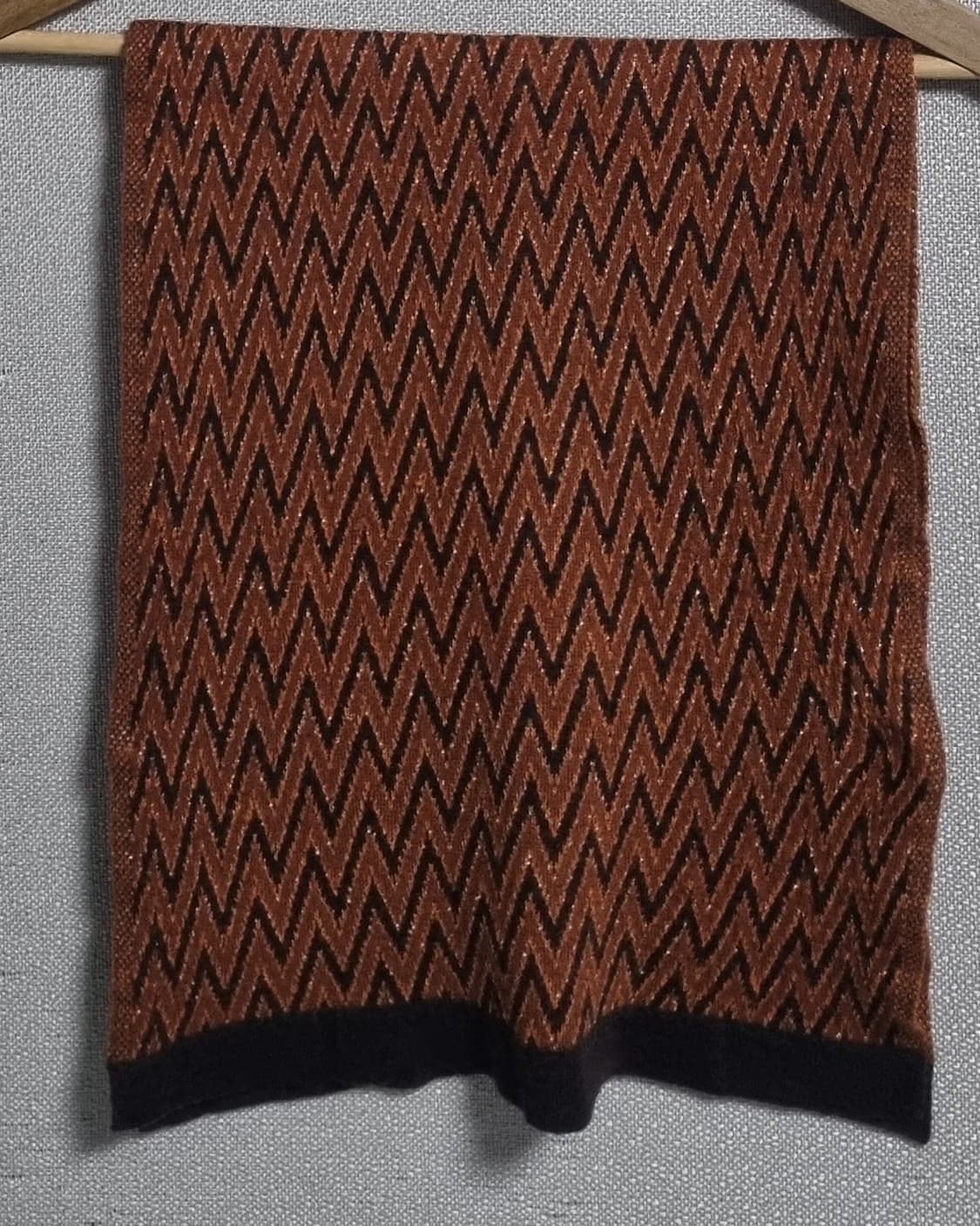 미쏘니 브라운 패턴 목도리 상품이미지1