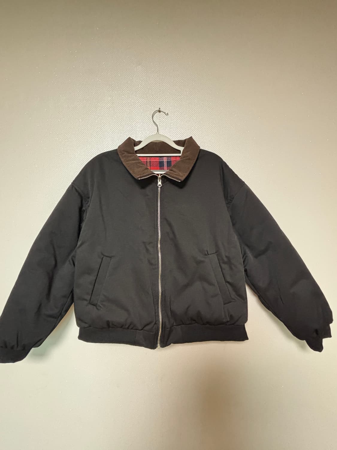 (핀던)체크 배색크롭 점퍼 블랙 판매 상품이미지1