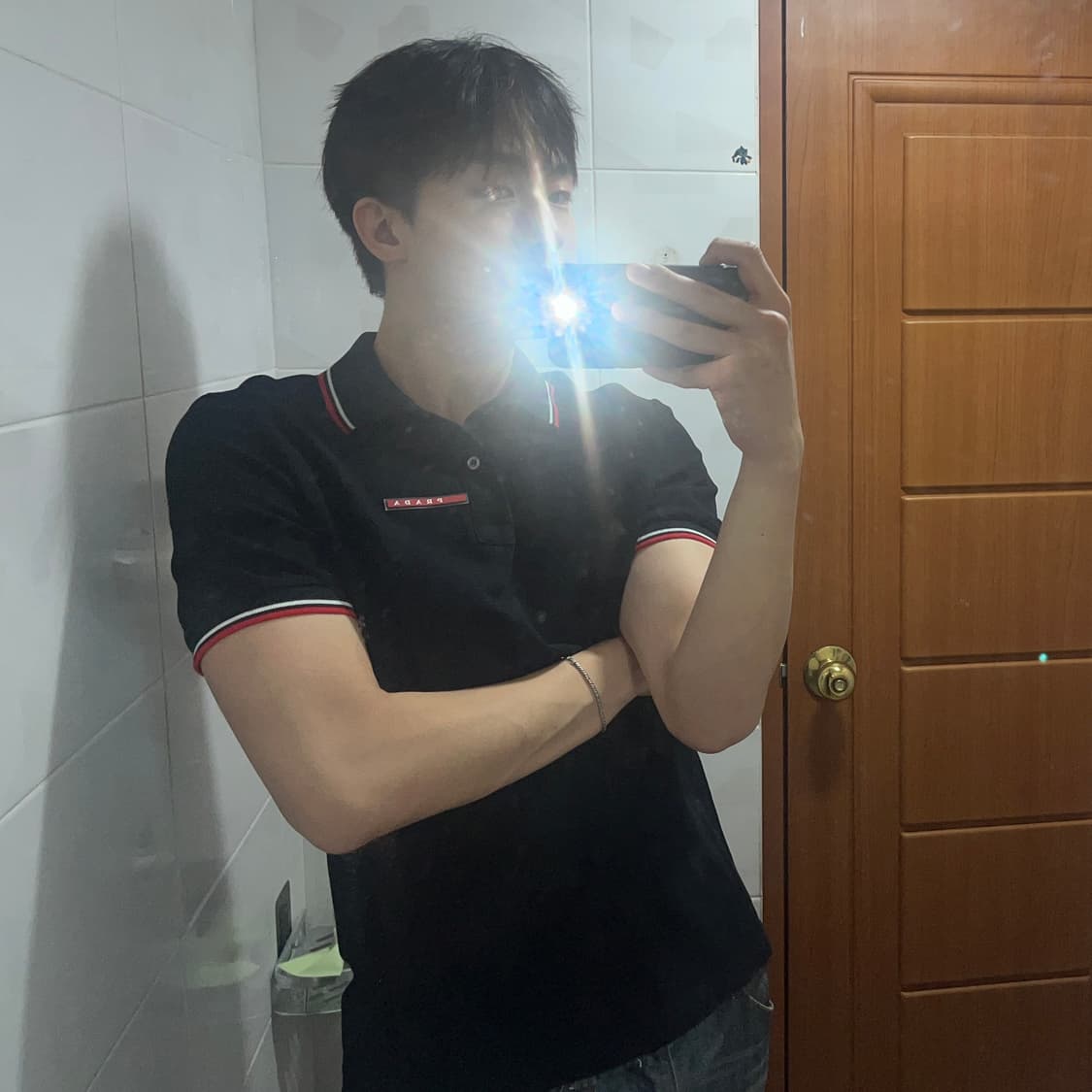 프라다 레드텝 폴로 반팔티 블랙 상품이미지2