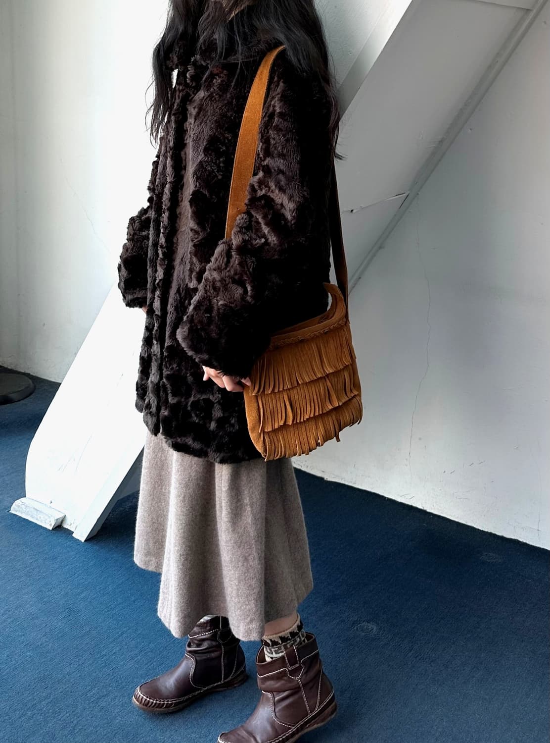 Design collar fake fur coat 상품이미지4