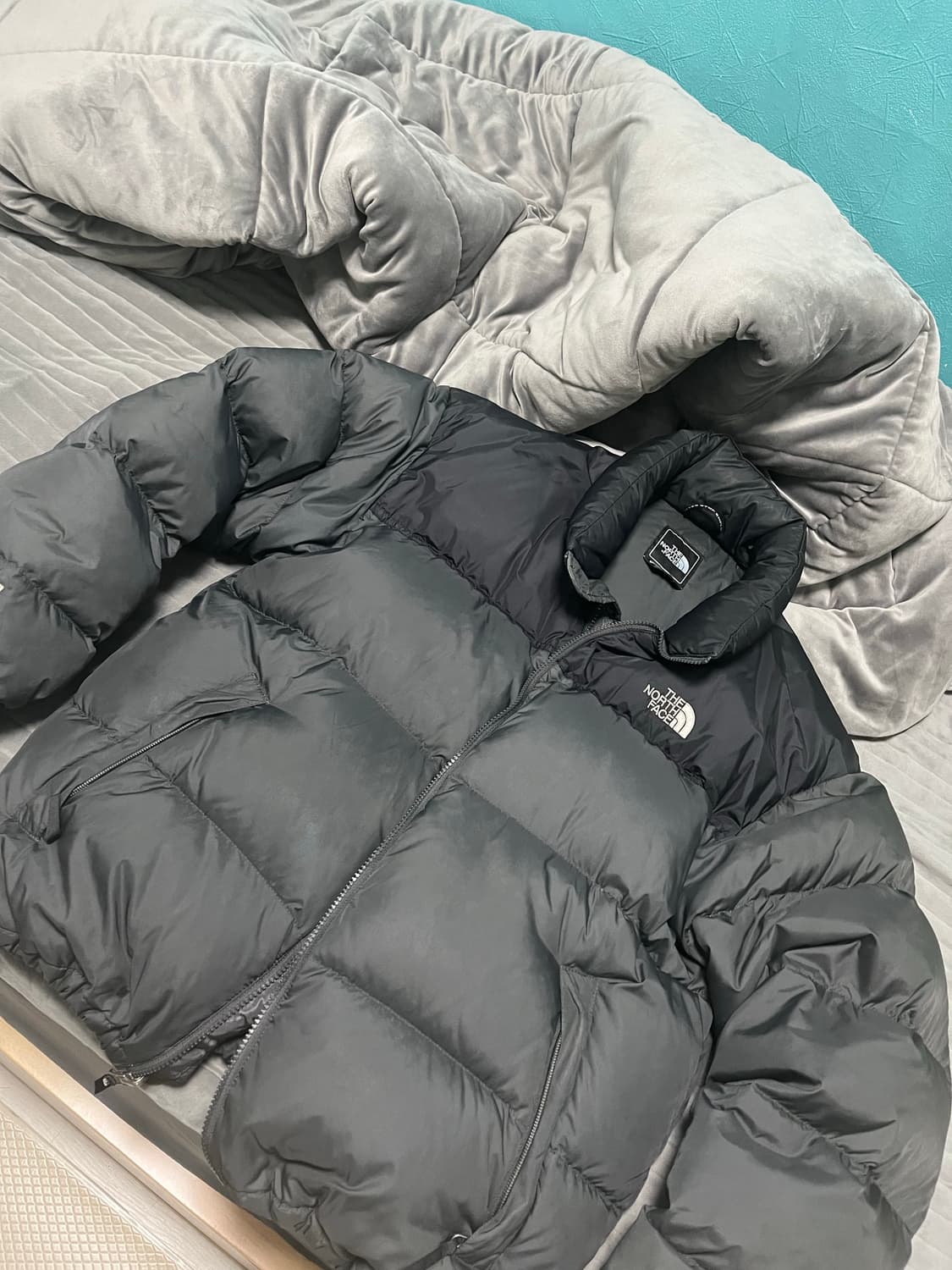 노스페이스 눕시700 무광 차콜 해외판 L 상품이미지1