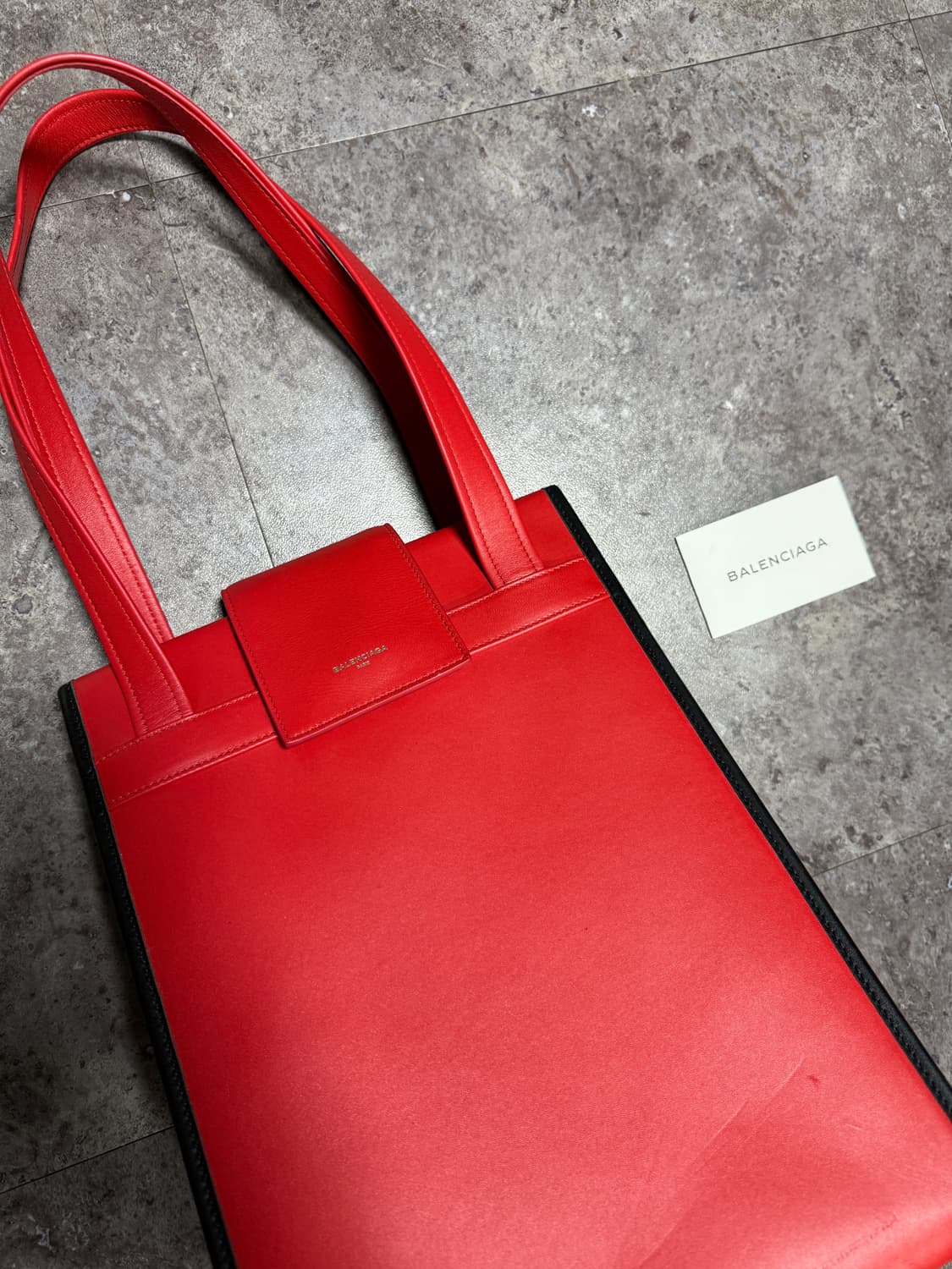 발렌시아가 토트백 상품이미지1