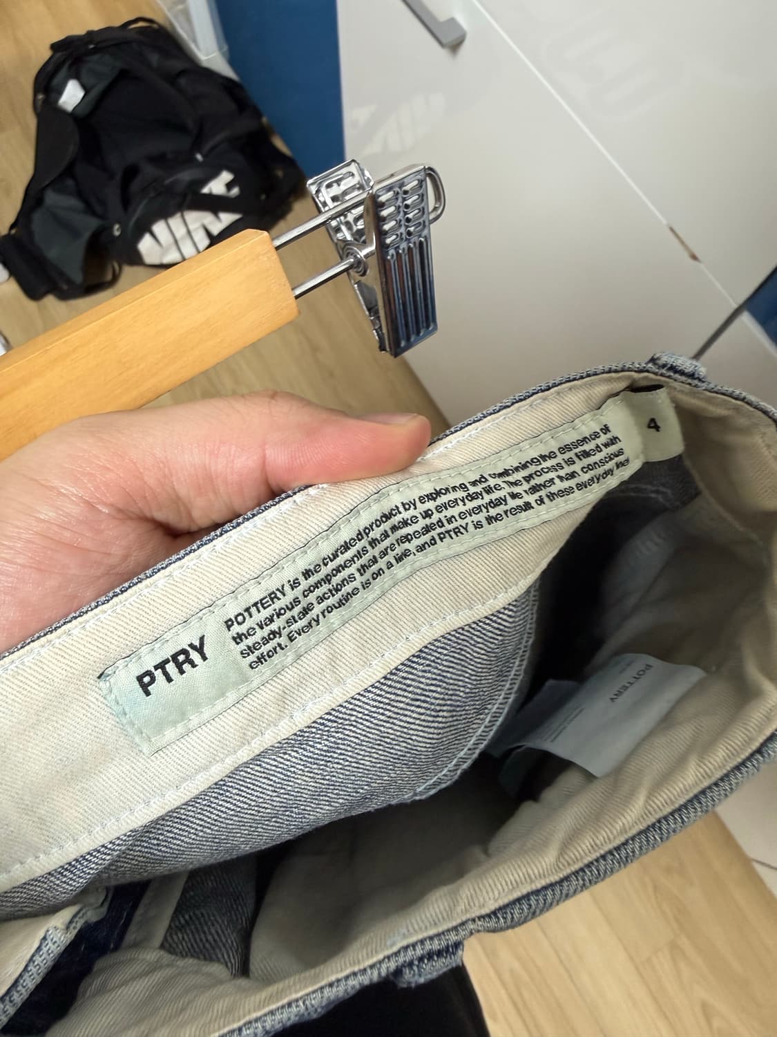 포터리 원 워시드 와이드 데님 4사이즈 미드블루 상품이미지4