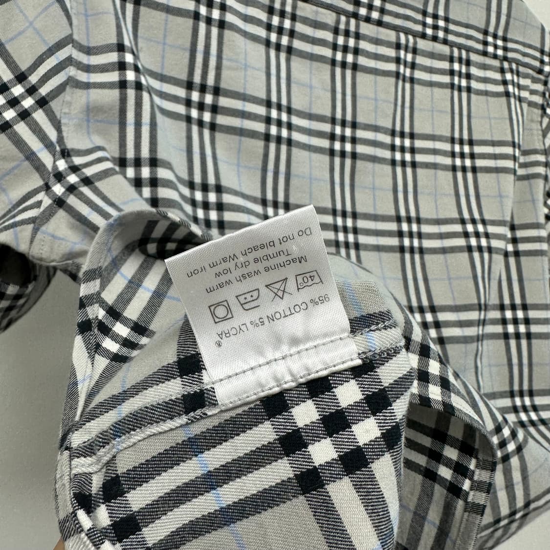 버버리 스냅버튼 하프 체크 셔츠 상품이미지7