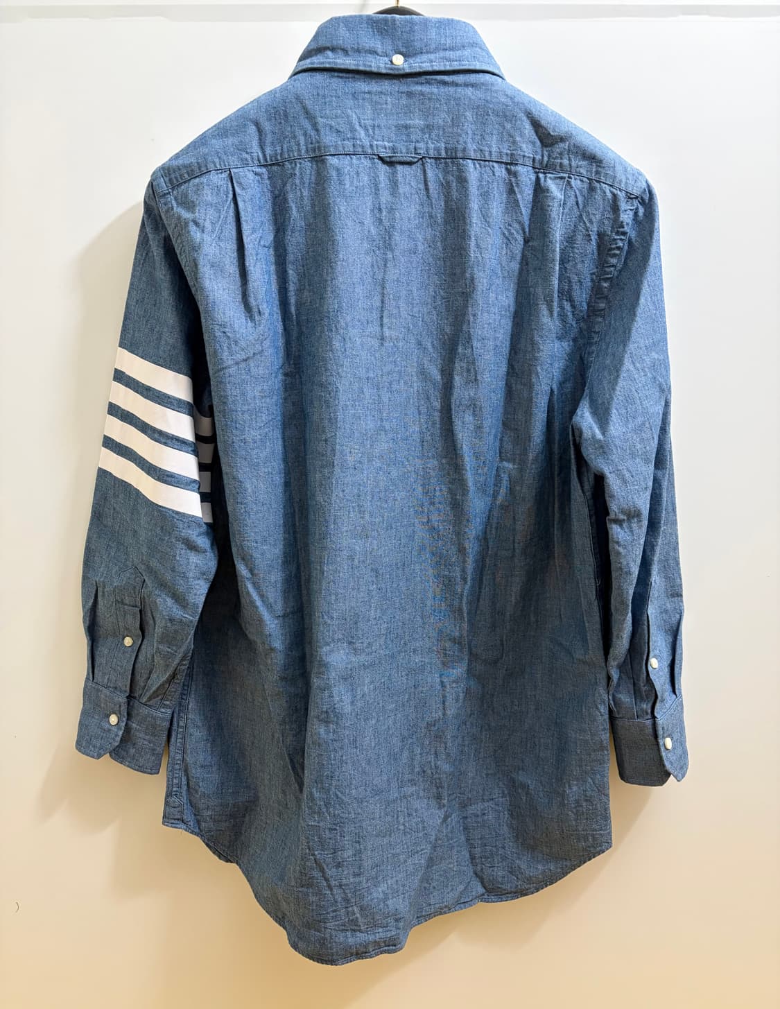 톰브라운 정품 샴브레이 셔츠 상품이미지3