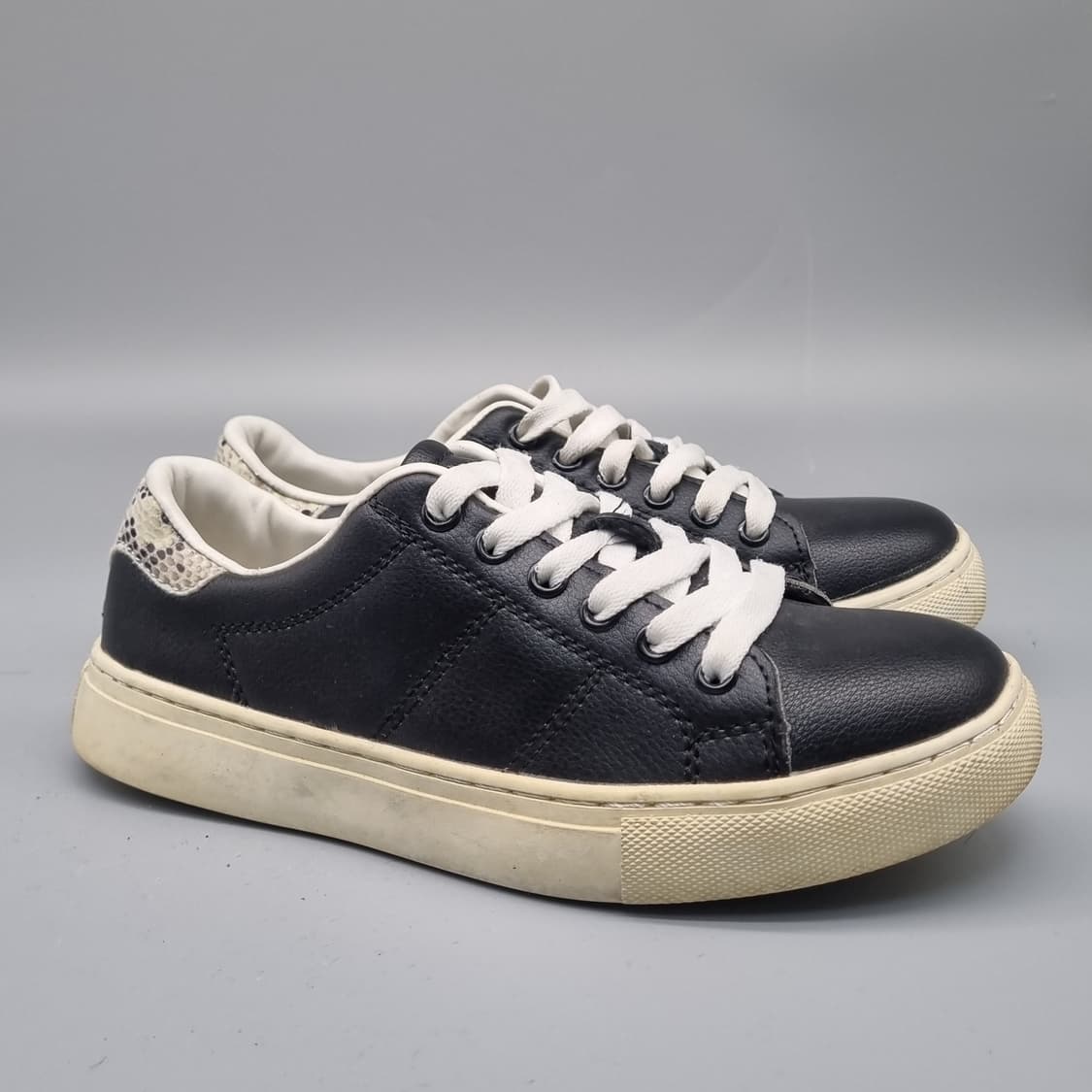 슈펜 천연가죽 여성스니커즈230  상품이미지1