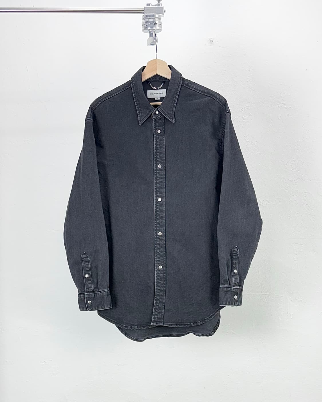 솔리드옴므 오버 흑청 데님 셔츠 자켓 상품이미지1