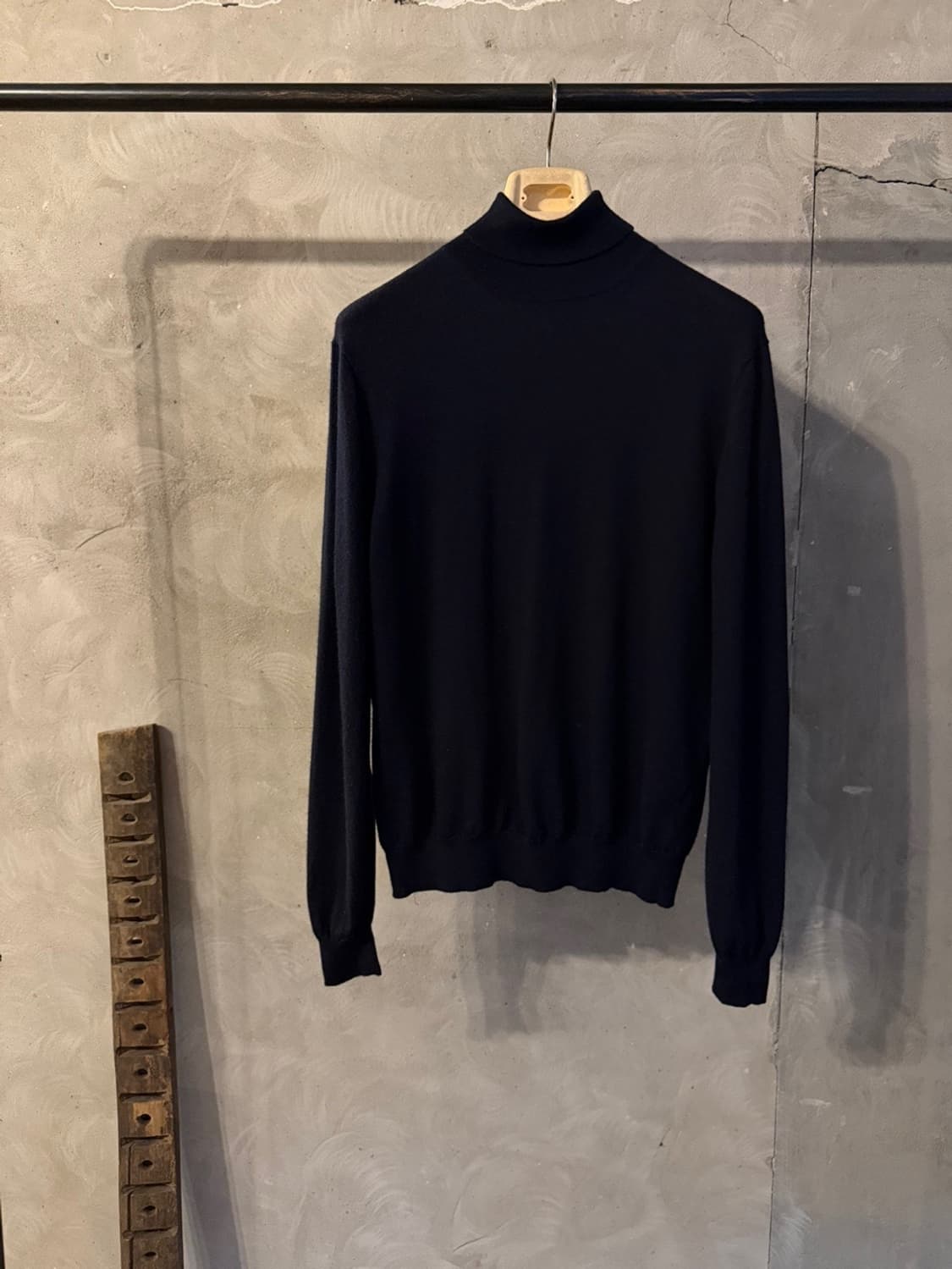 수트서플라이 터틀넥니트 남성100-103 상품이미지1