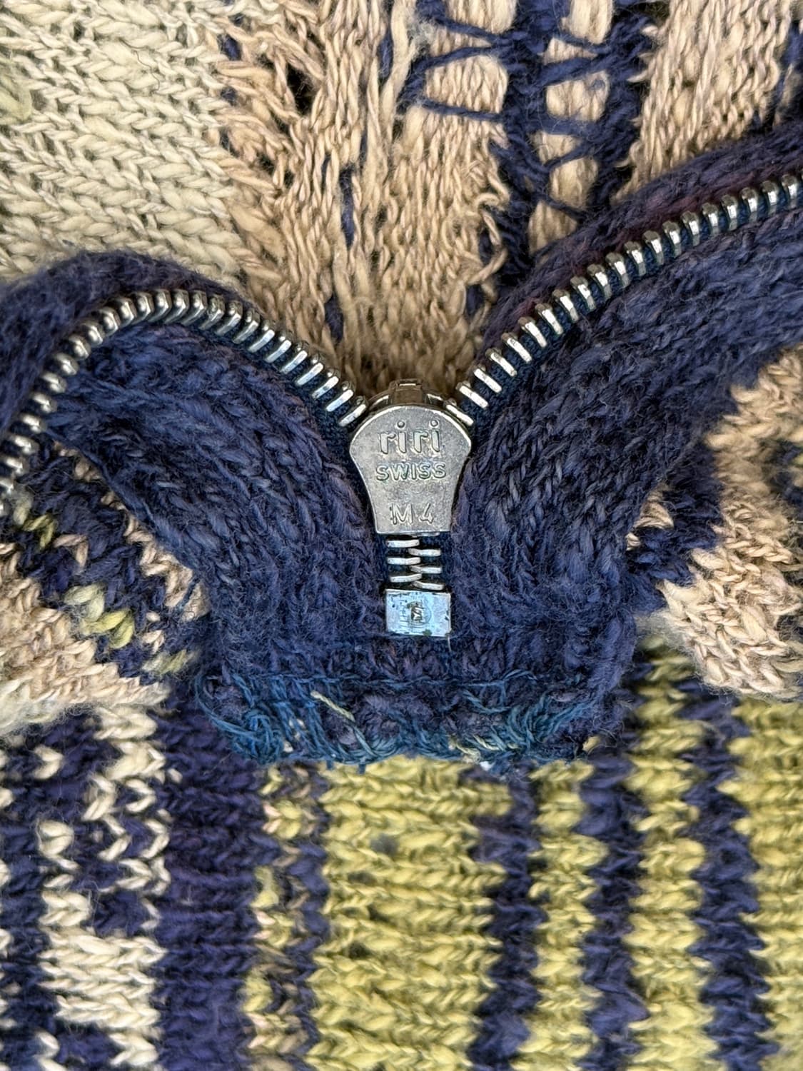 쿠지 루즈핏 케이블패턴 하프집 코튼 니트 상품이미지7