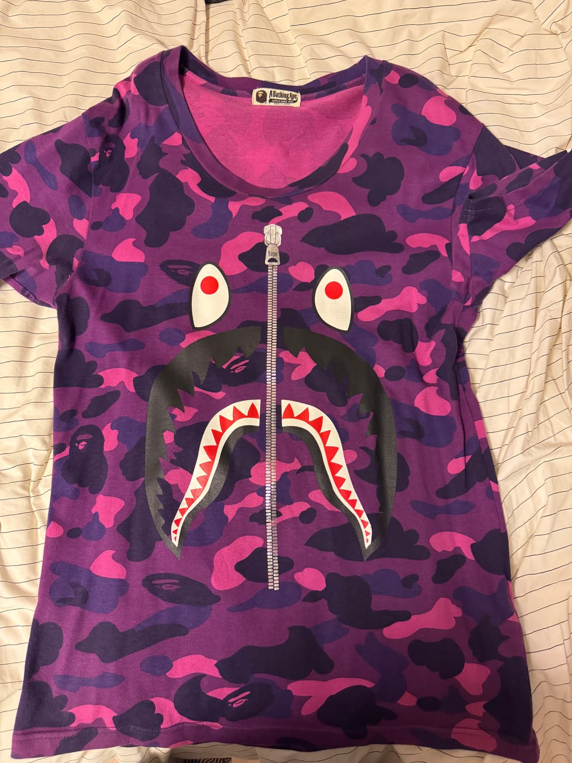 베이프 여성 티셔츠  상품이미지1