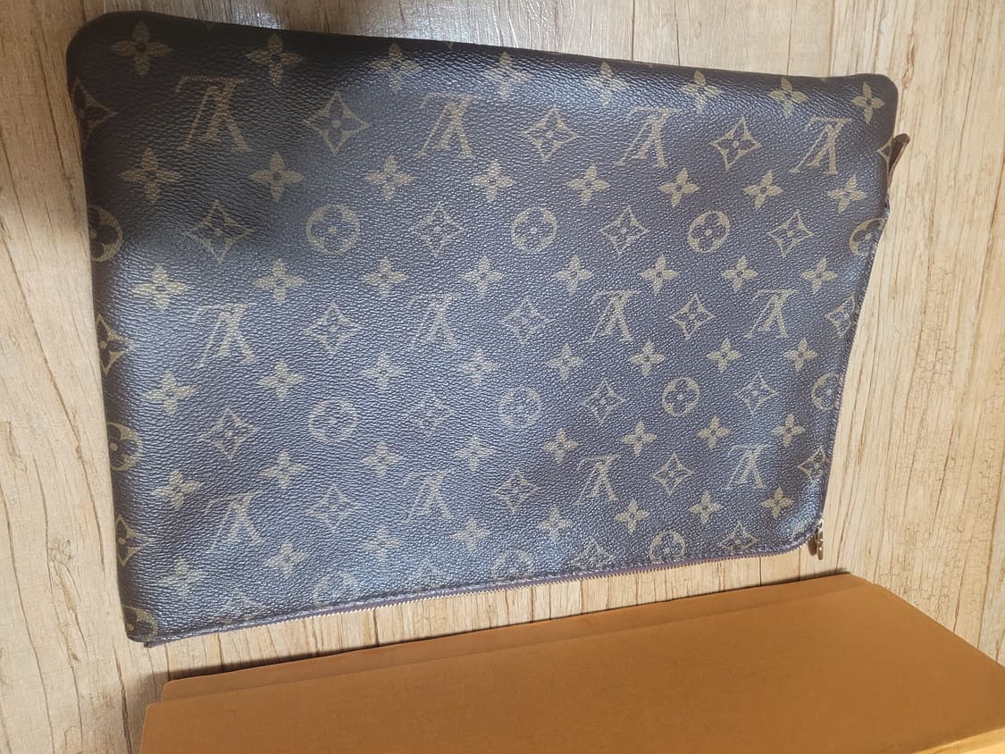 루이비통 에띠 보야쥬 클러치 상품이미지3