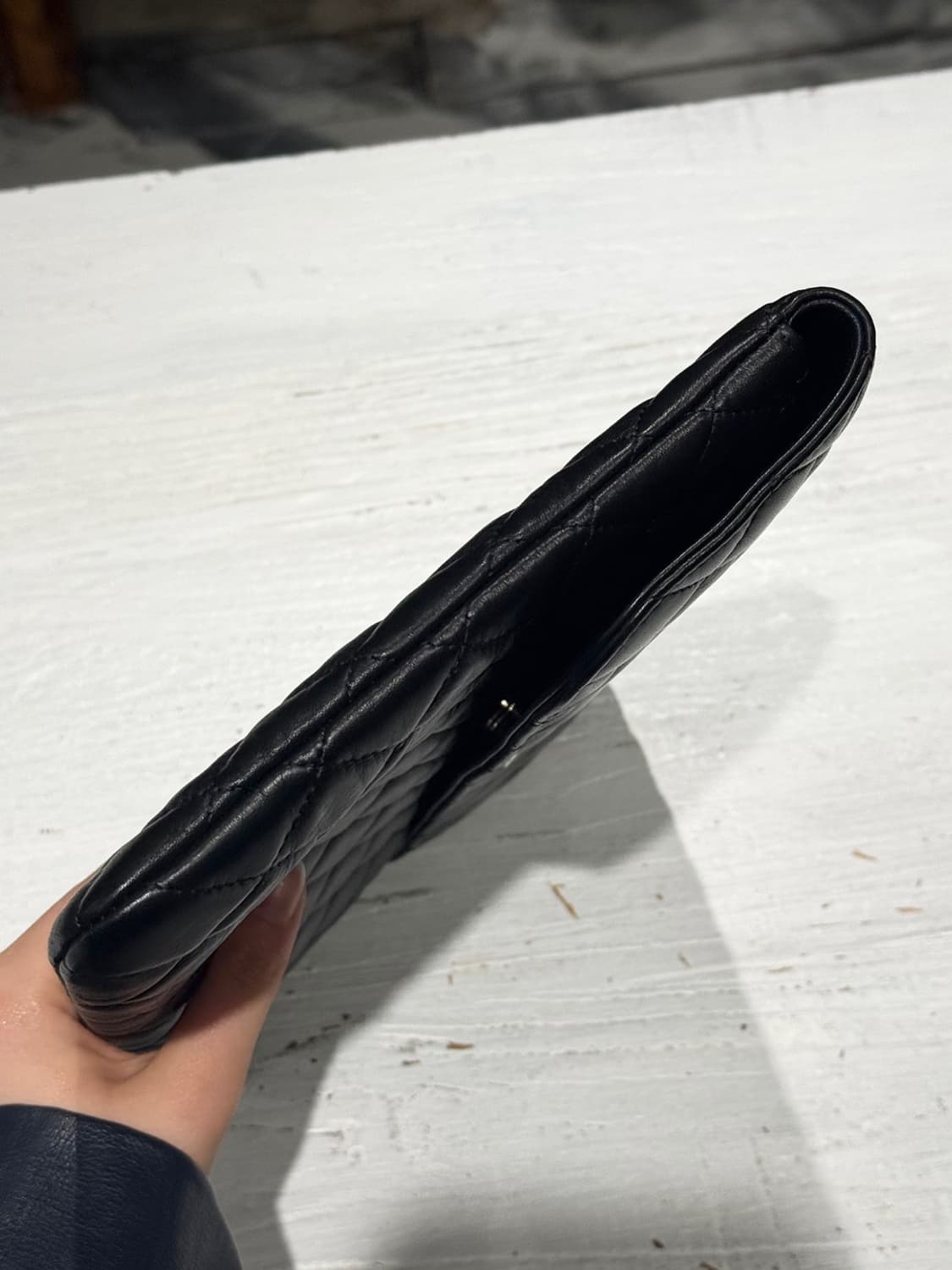 샤넬 블랙 클래식 퀼팅 플랩 클러치 상품이미지6