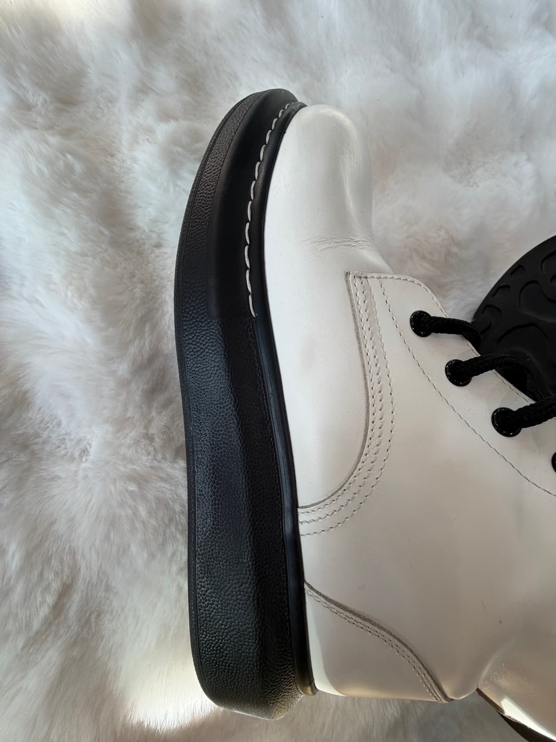 알렉산더맥퀸 화이트 레더 부츠 상품이미지6