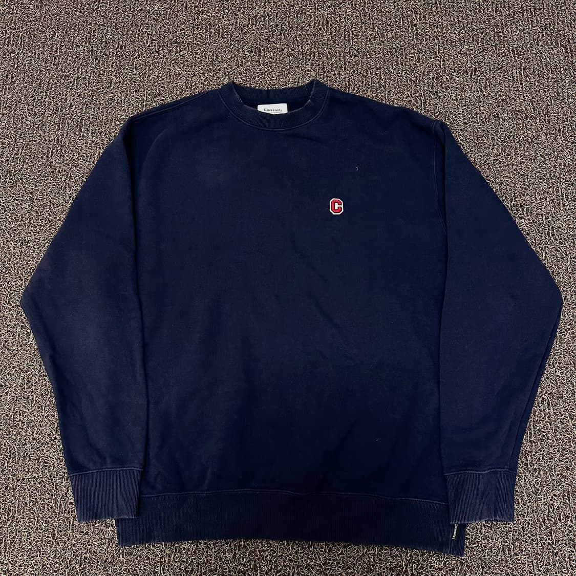 커버낫 C 로고 맨투맨 네이비 L 상품이미지1