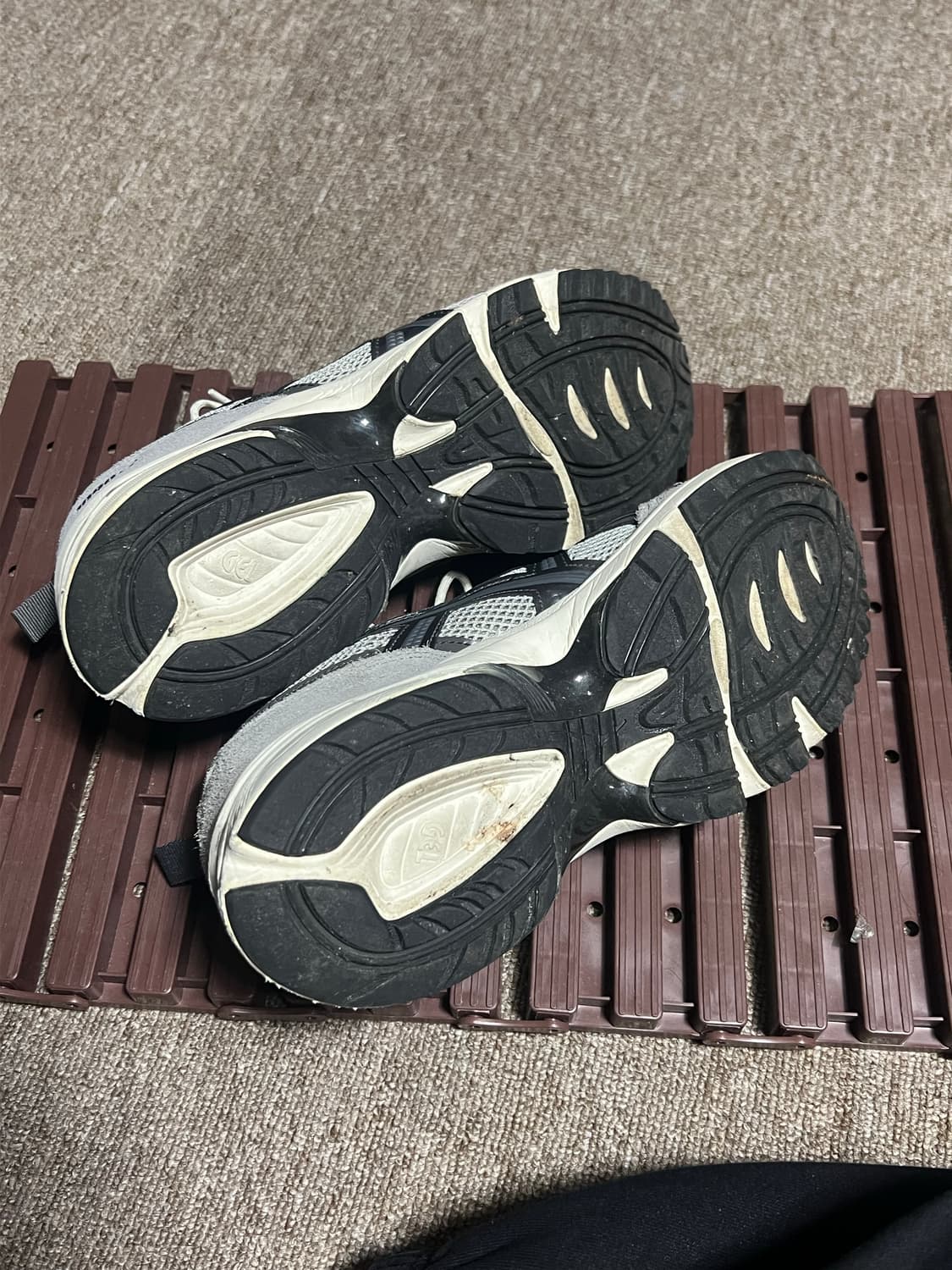 아식스 젤 1090 v2 그레이 275 상품이미지6