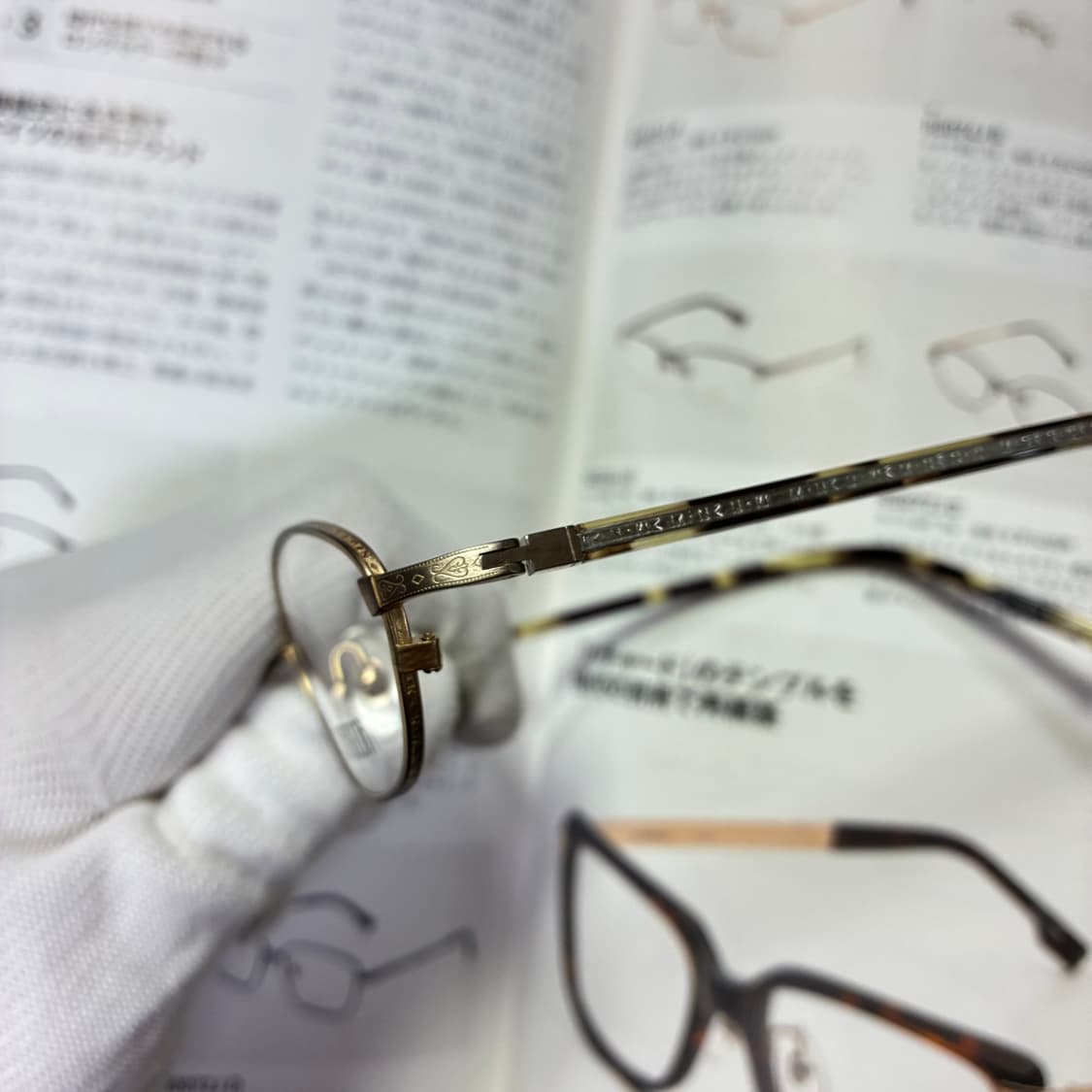 MATSUDA 마츠다 오벌형 티타늄 골드 일본 안경 상품이미지4