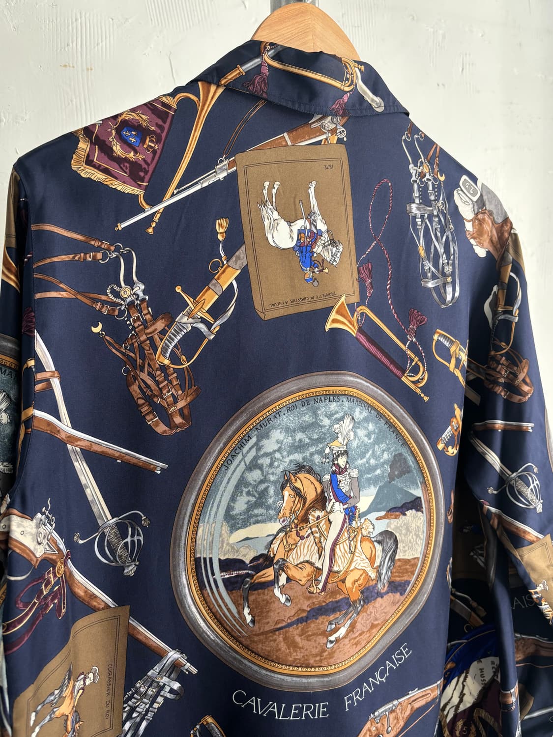 Hermes 에르메스 에퀘스트리안 프린팅 실크 셔츠  상품이미지9