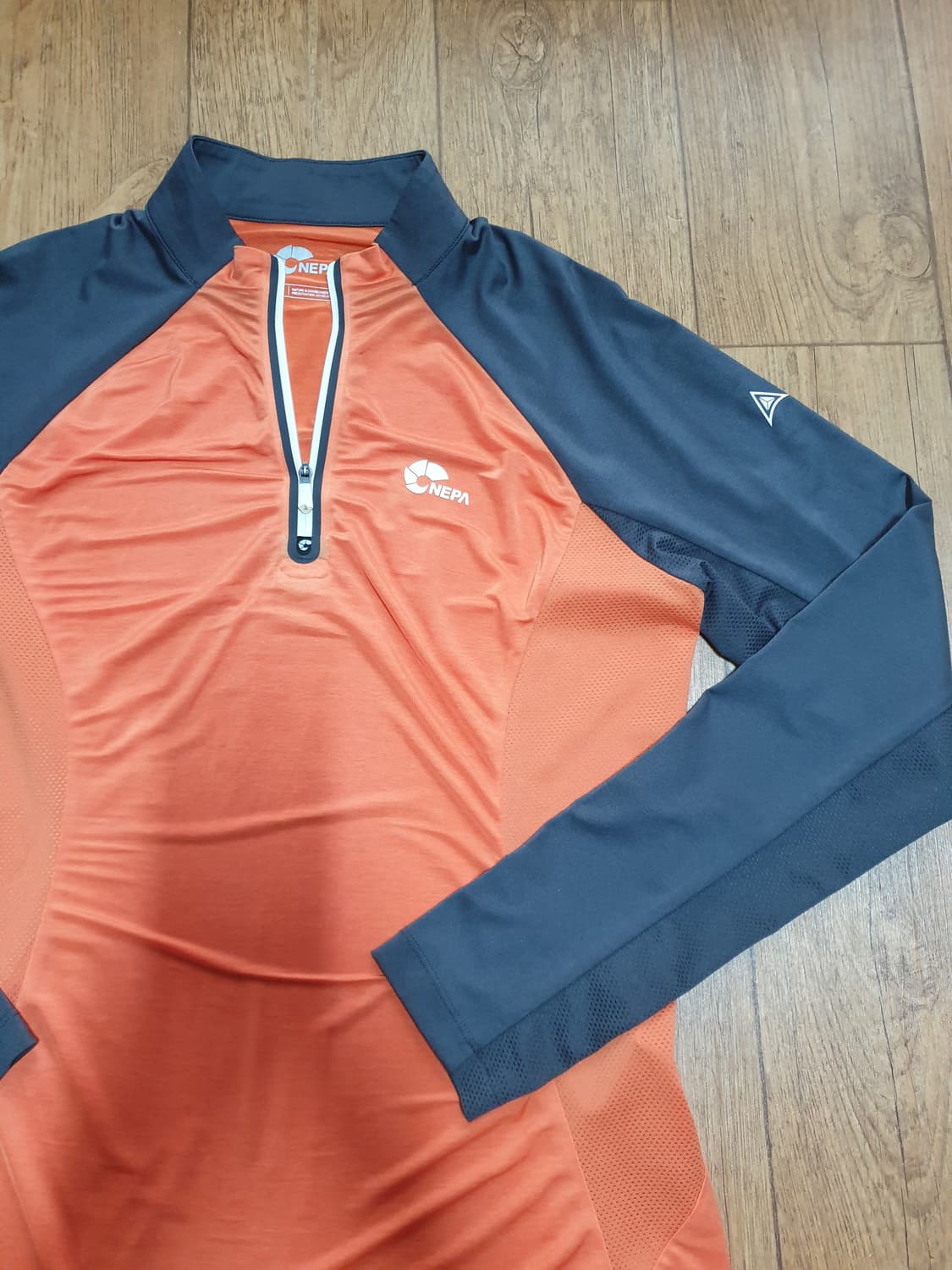 1006 네파 아웃도어 반집업 95 사이즈입니다 상품이미지4