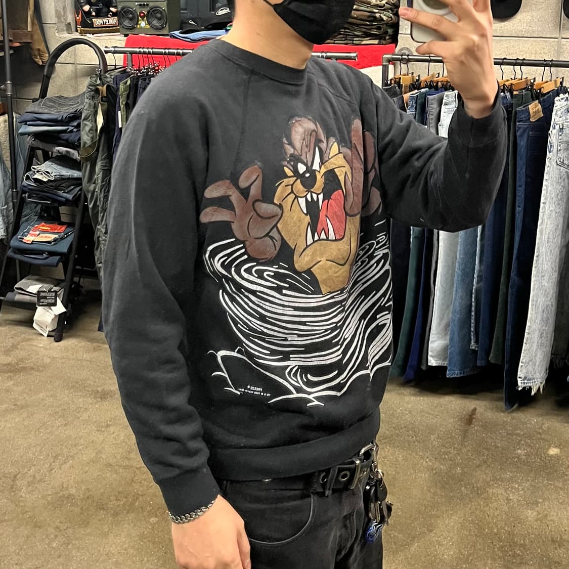 90s 루니툰즈 테즈 프린팅 스웻셔츠 (95-100) 상품이미지7