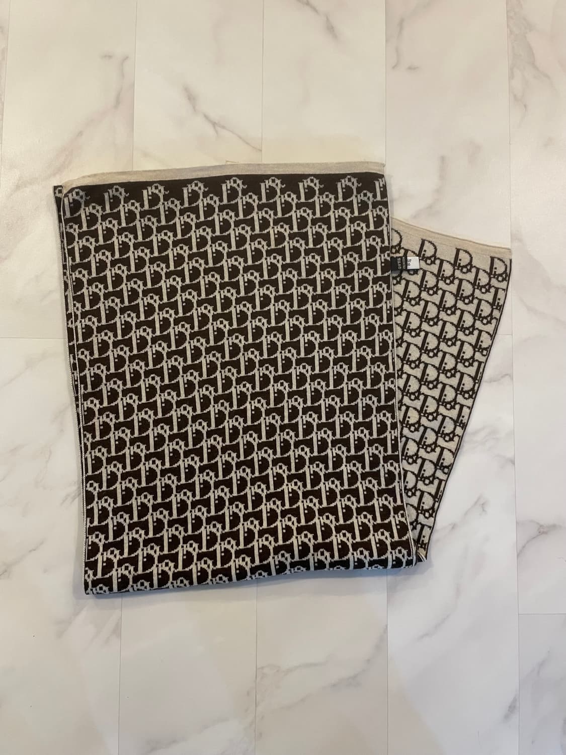 정품 디올 머플러 상품이미지2