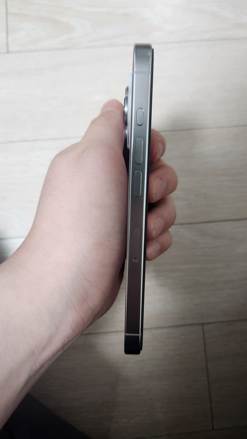 아이폰 16프로 상태 최상 상품이미지3