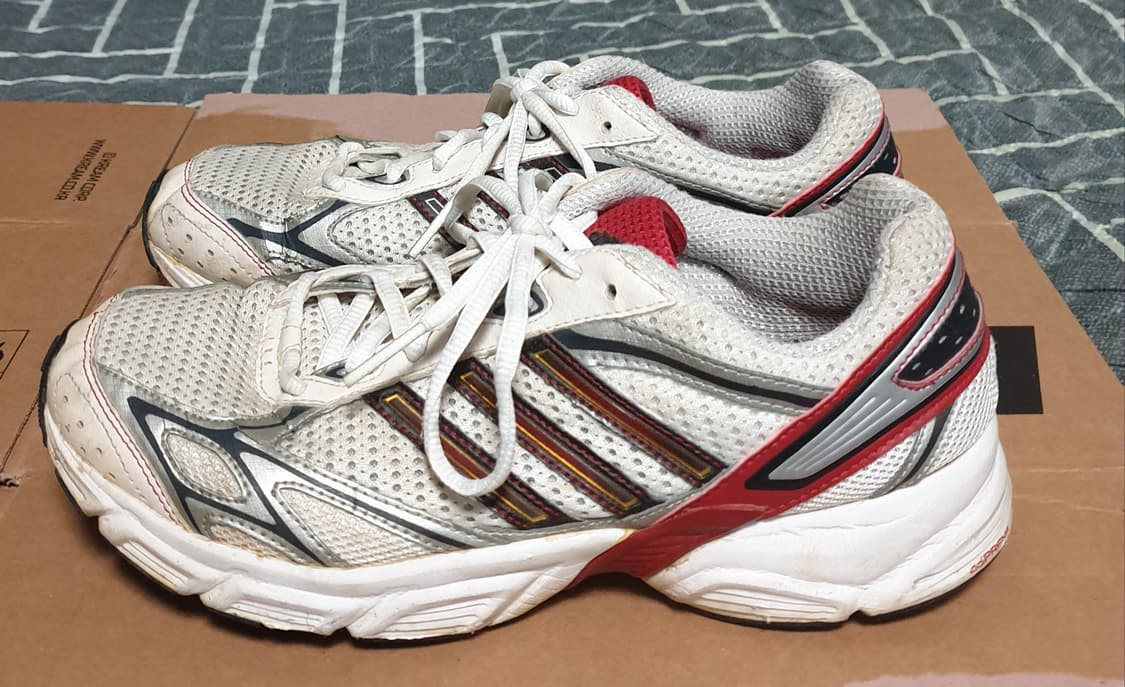 아디다스 매쉬 실버 레드 런닝화 (260) 상품이미지3