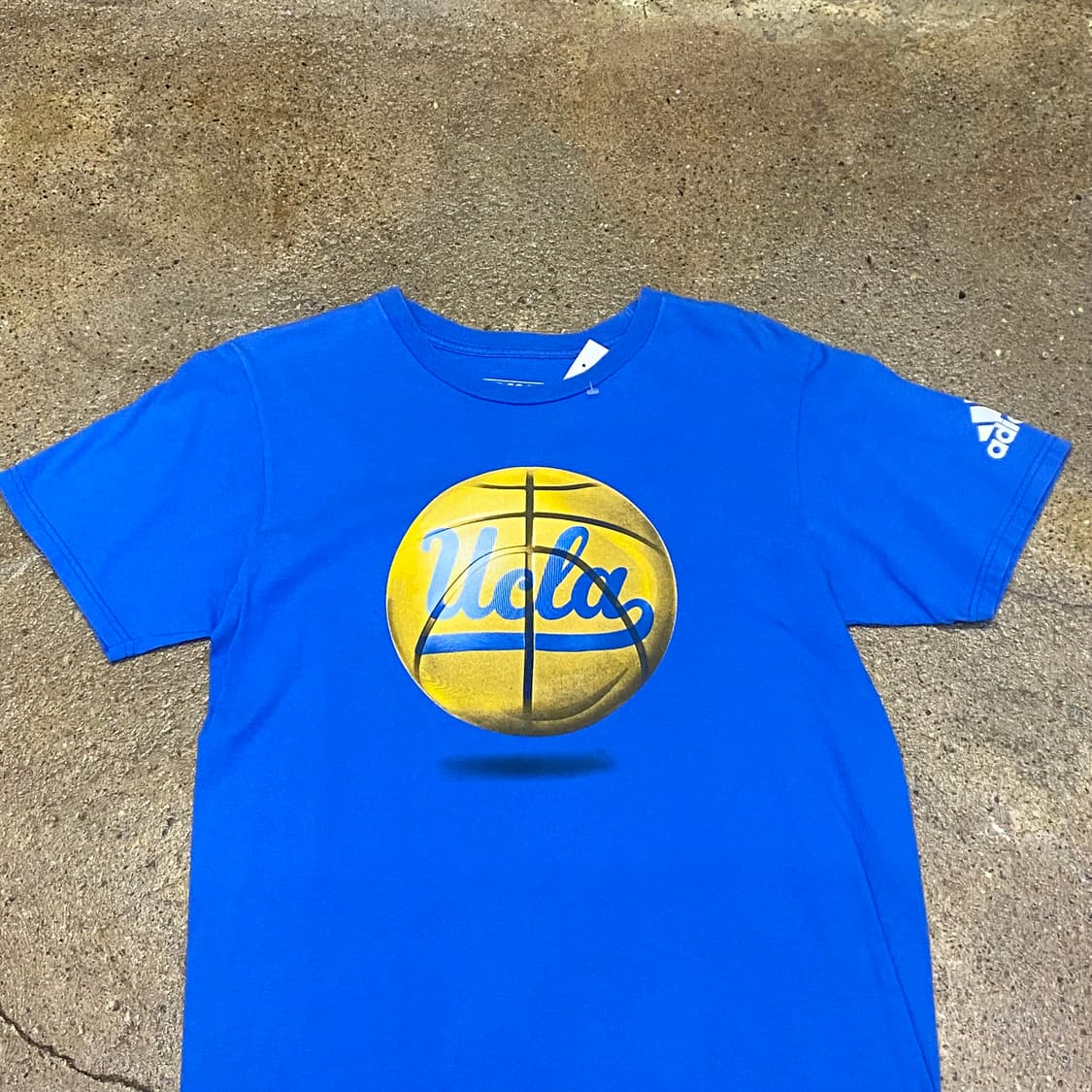 미국 빈티지 아디다스 ucla 프린팅 반팔티 스포츠티 상품이미지2