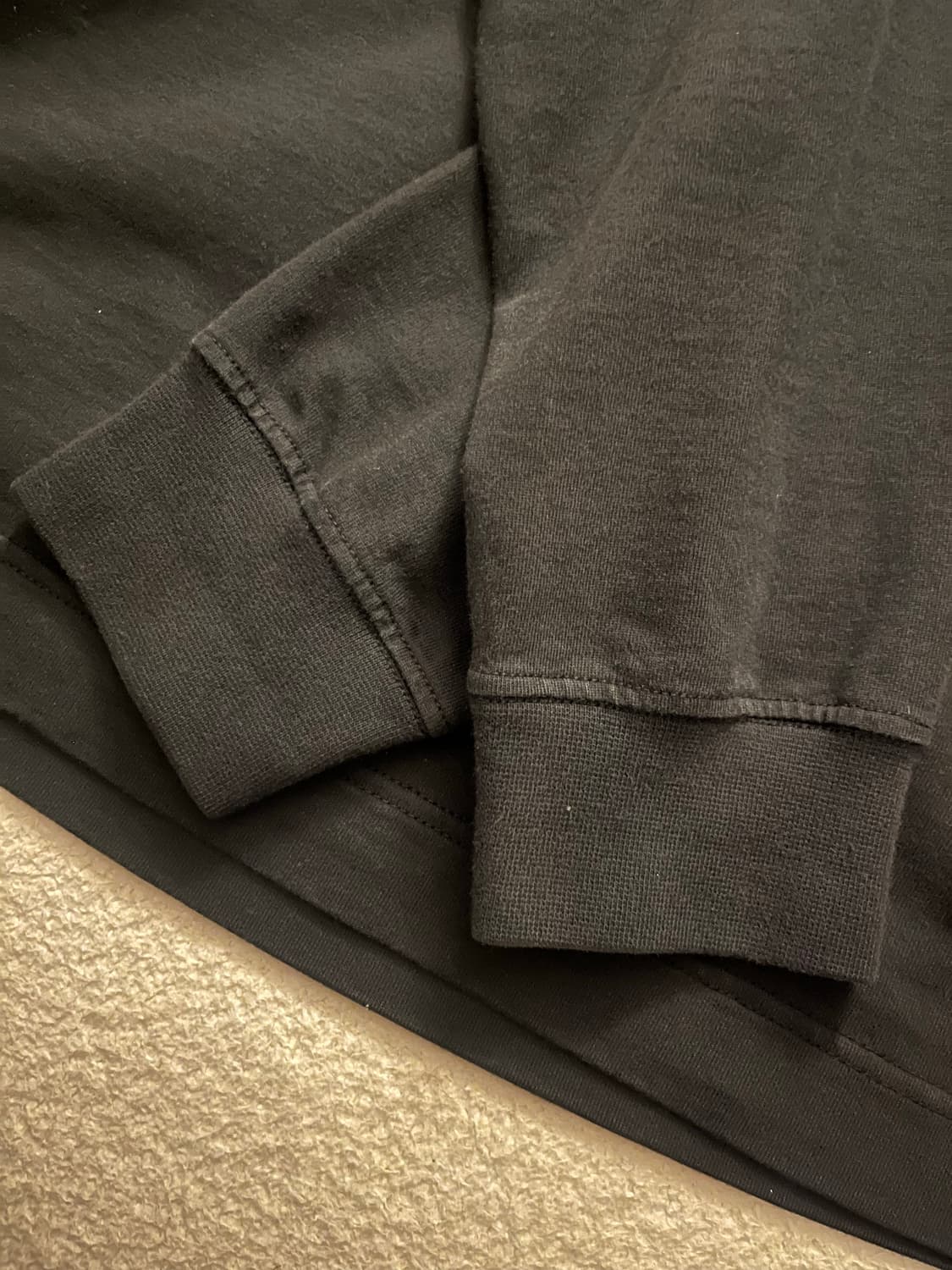 스톤아일랜드 맨투맨 검정 무하자 신품급 상품이미지4