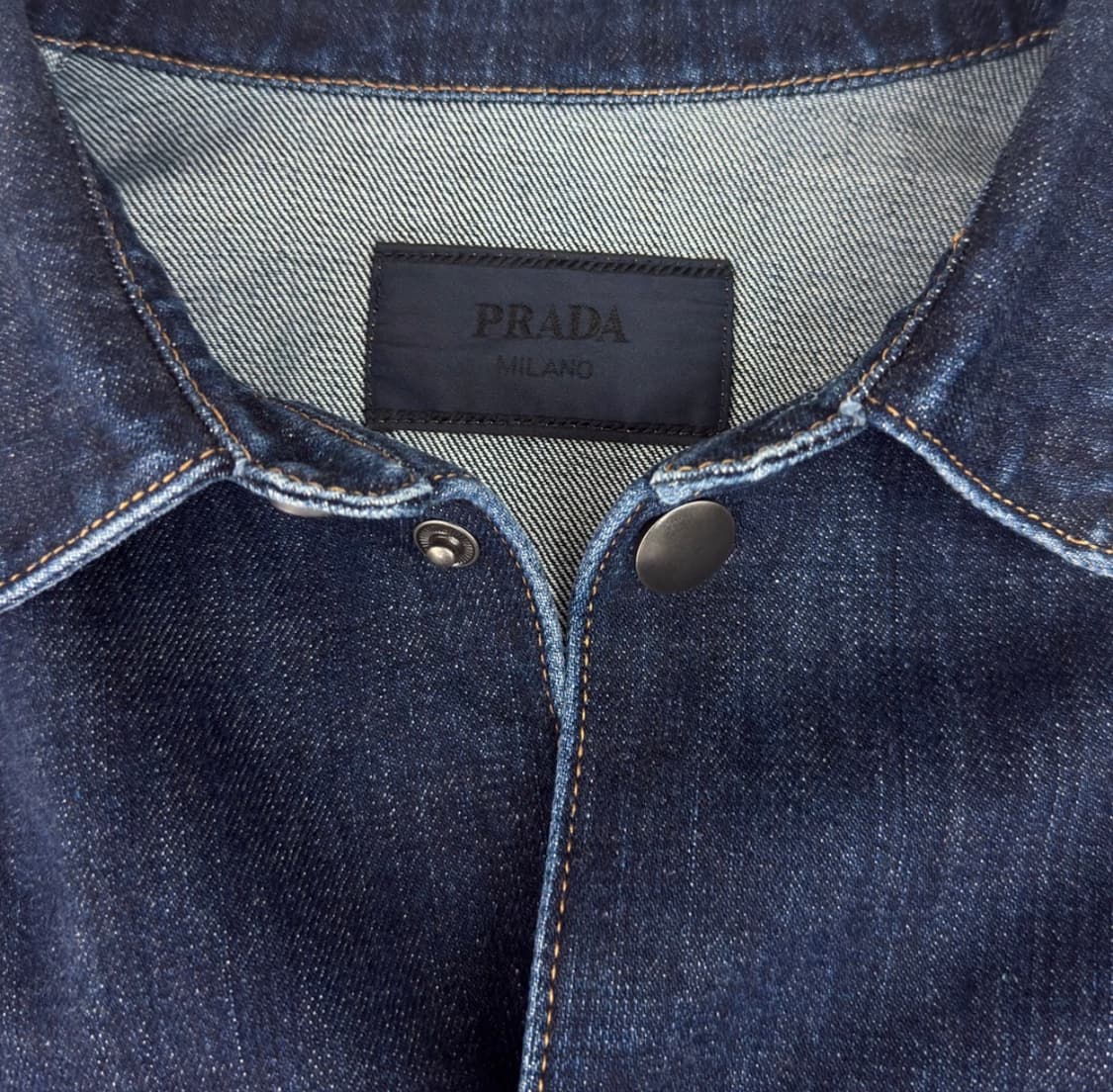 [XL] 프라다 남성 워싱 데님 삼각로고 셔츠 자켓 블루 상품이미지8