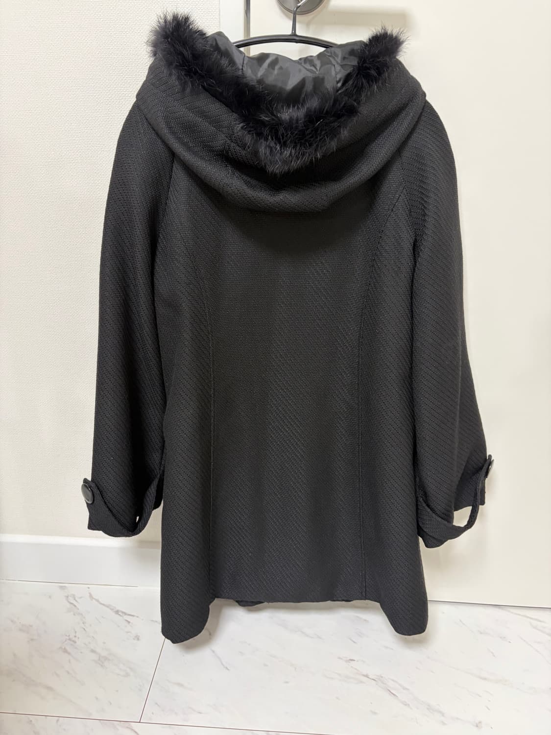 빈티지 폼폼 블랙 코트  상품이미지3