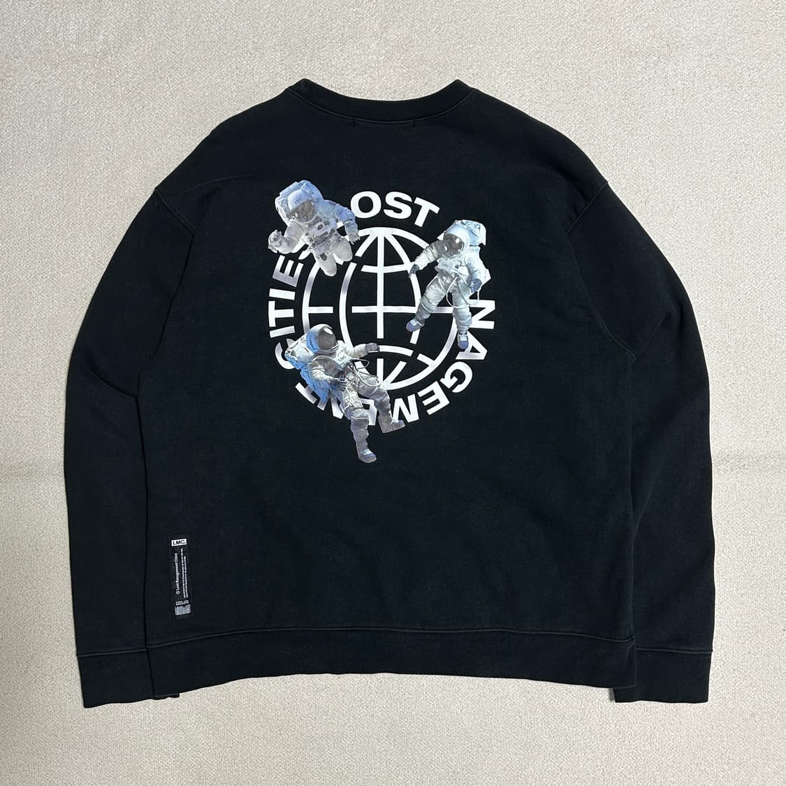 LMC 우주비행사 스웨트셔츠 상품이미지3