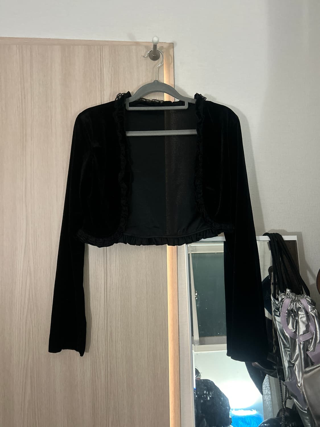 벨벳 크롭 볼레로 가디건 상품이미지1