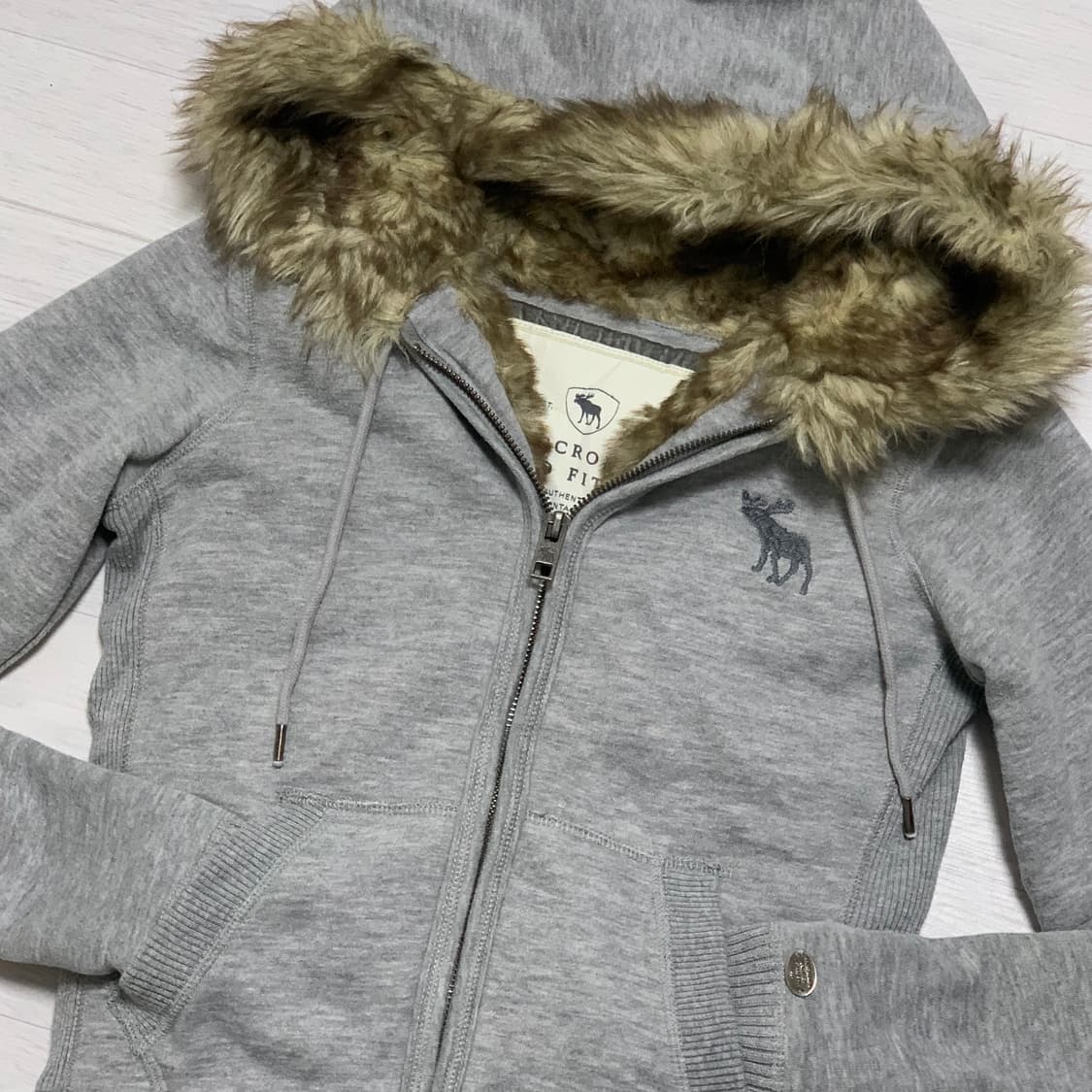 아베크롬비 울프죠 투웨이 후드집업 그레이 상품이미지2