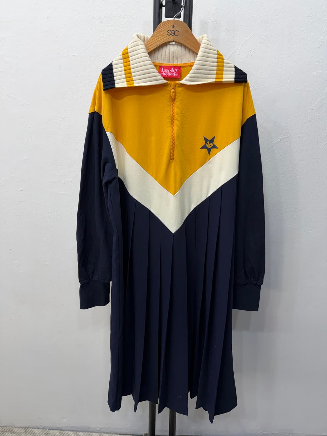 정품) 럭키슈에뜨 카라넥 주름 원피스 36 상품이미지1