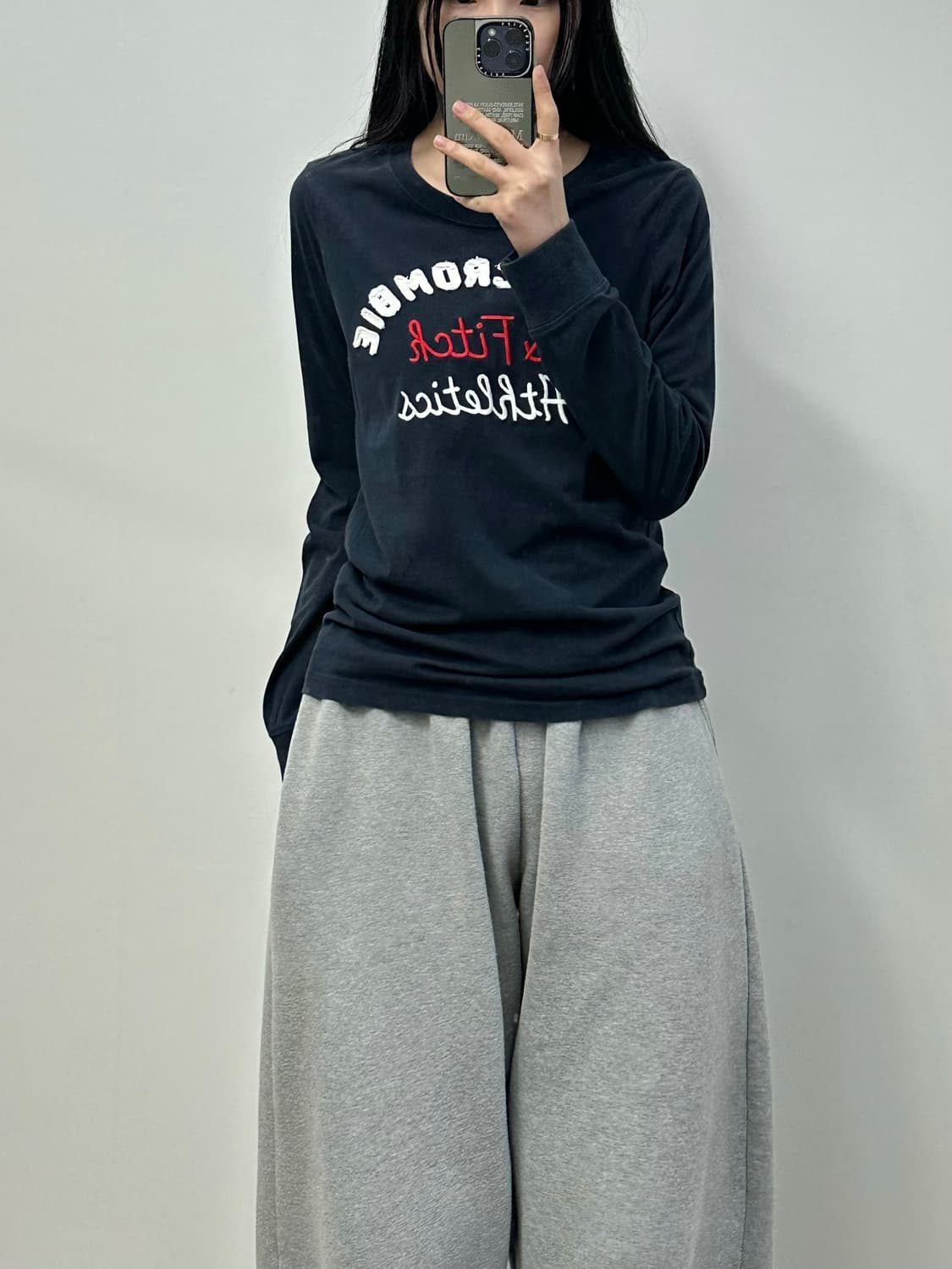 아베크롬비 y2k 와투케 네이비 롱슬리브 긴팔티 상품이미지1