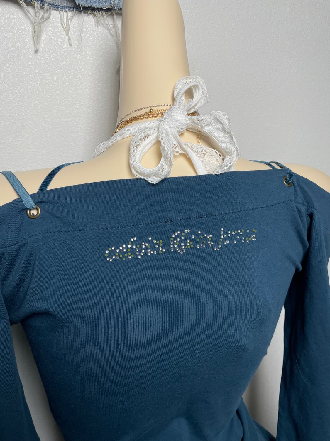 Calvin klein 캘빈클라인 오프숄더 탑 상품이미지3