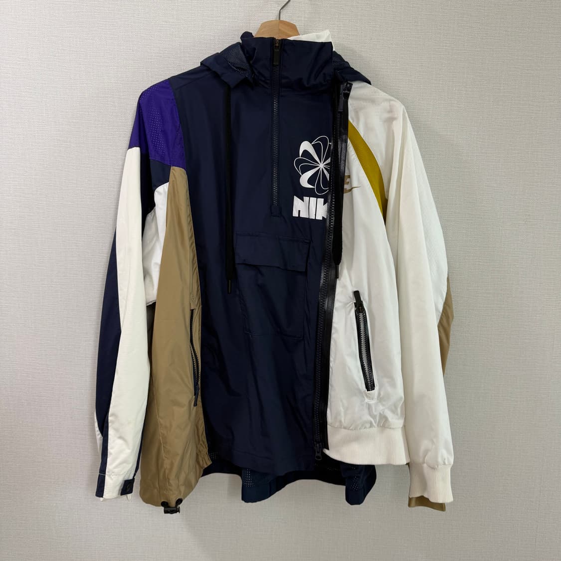 [S] 나이키 x 사카이 여성 바람막이 상품이미지5