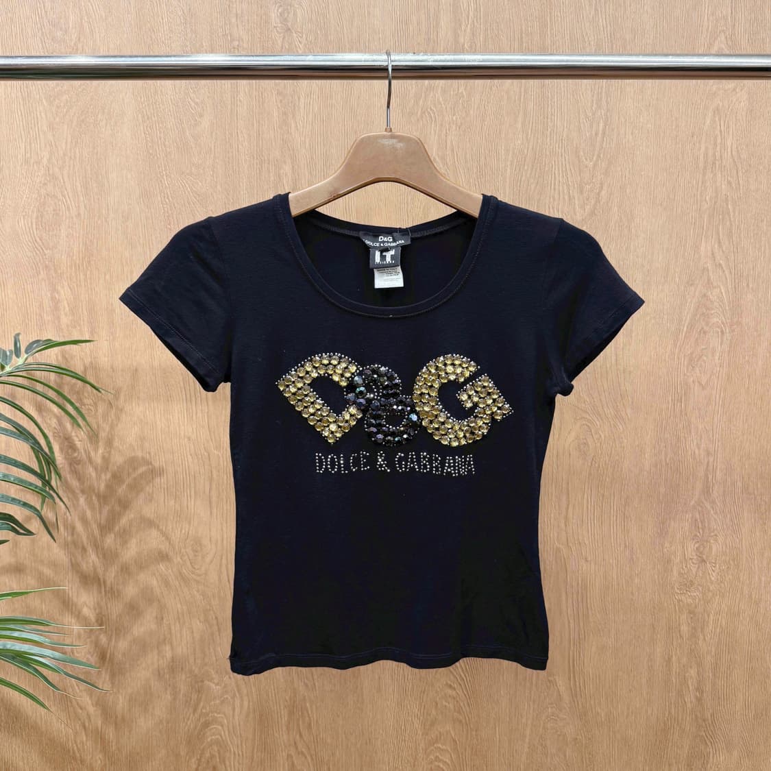 돌체앤가바나 D&G 스톤 로고 장식 크롭 반팔 티셔츠 블랙 상품이미지1