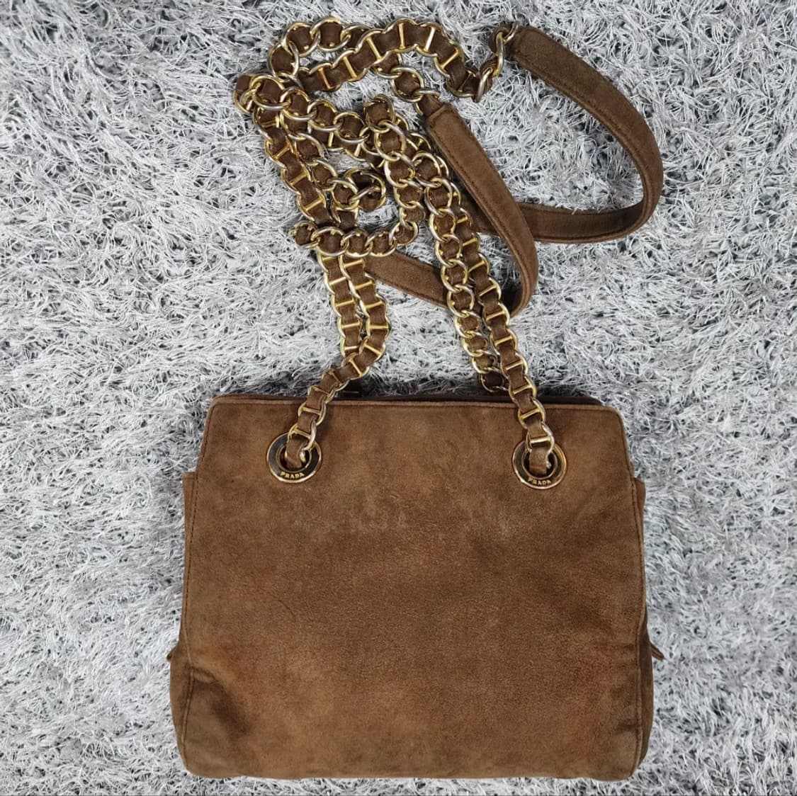 프라다 스웨이드 금장 체인 숄더백 상품이미지2