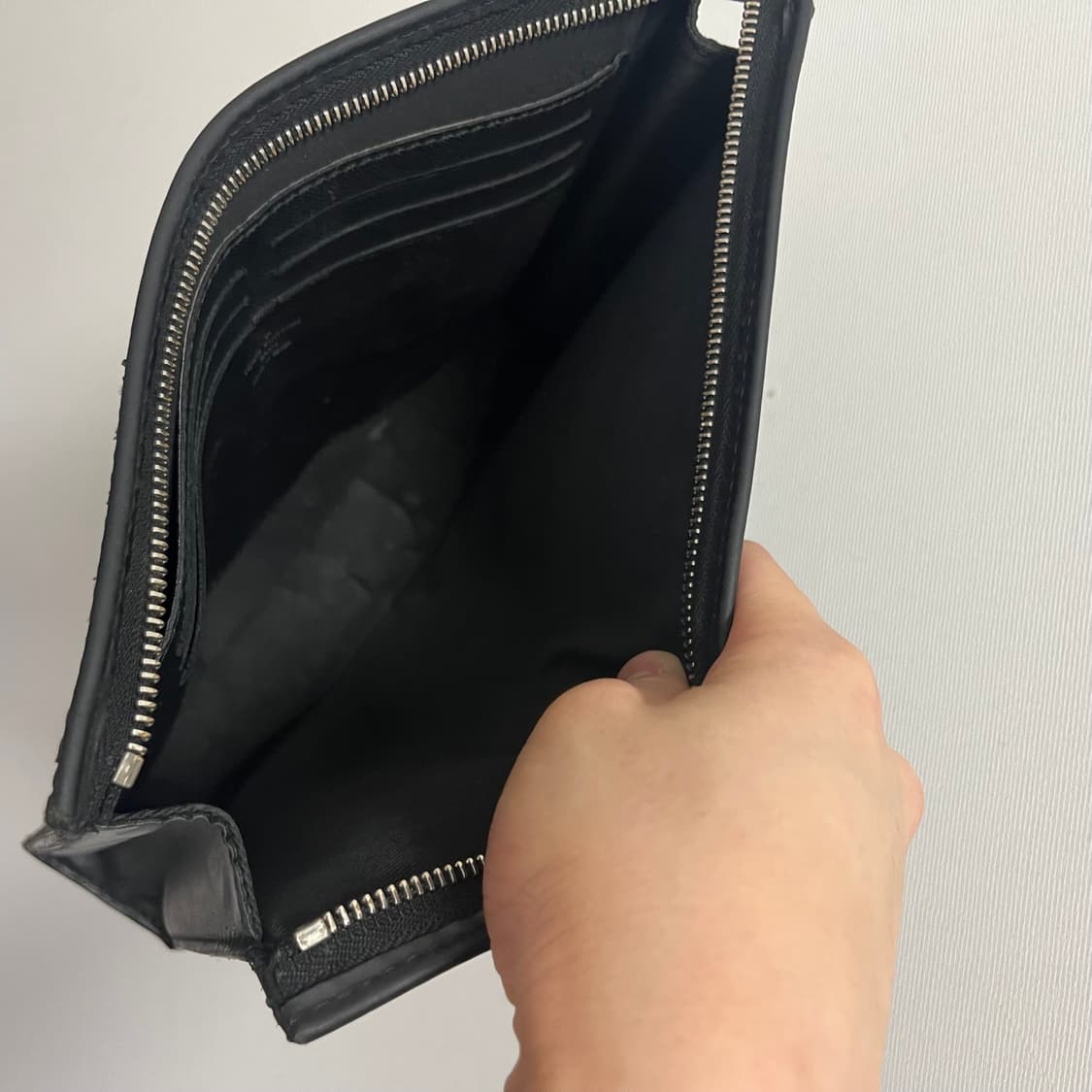 루이비통 포쉐트 보야주 클러치 상품이미지6