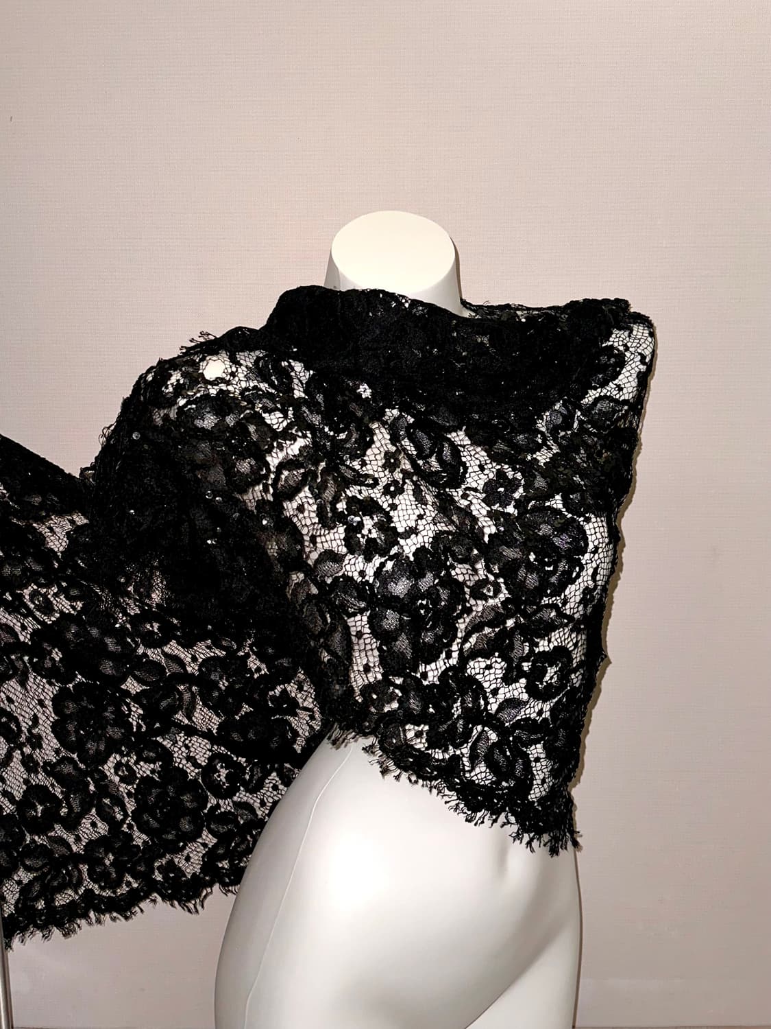 빈티지 블랙 스팽글 플라워 태슬 머플러 상품이미지1