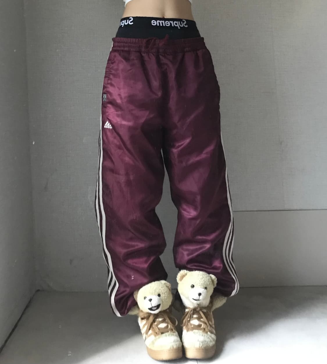 아디다스 버건디 와이드 트레이닝 팬츠 상품이미지1